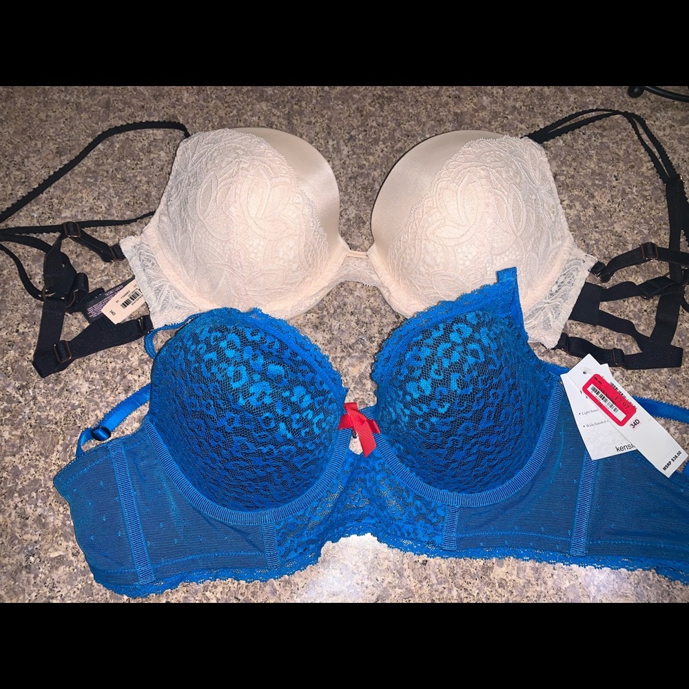 New with tag 34D bra bulk of 2!